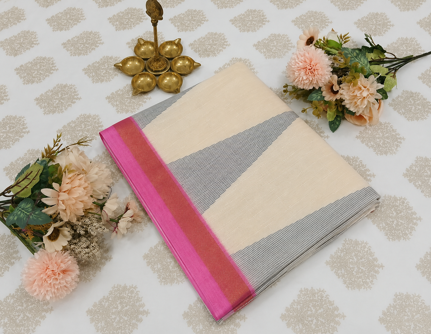 Oraganza fancy cotton-Pale White